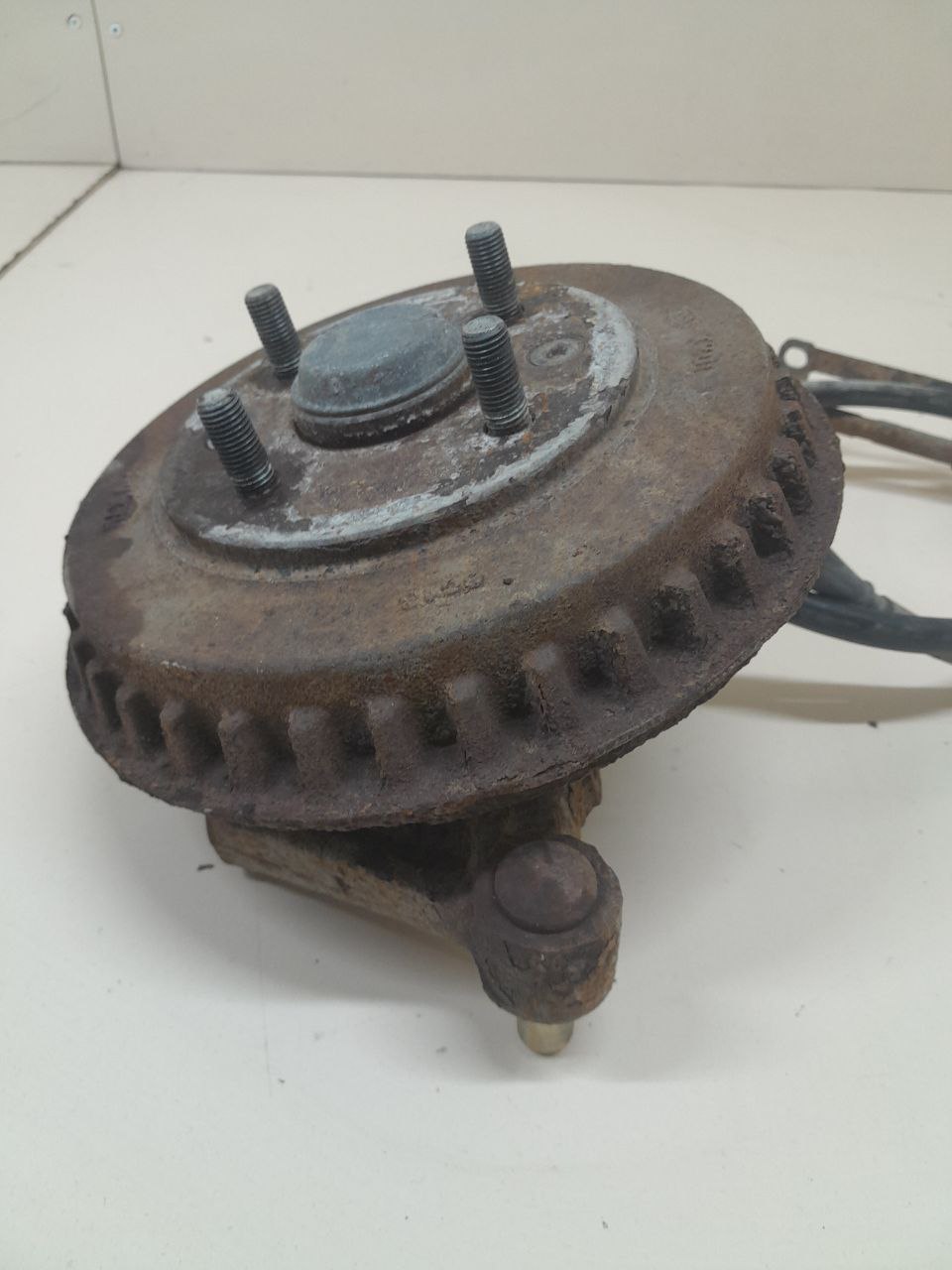 Кулак поворотный задний правый Kia Spectra (SD) 2004-2011