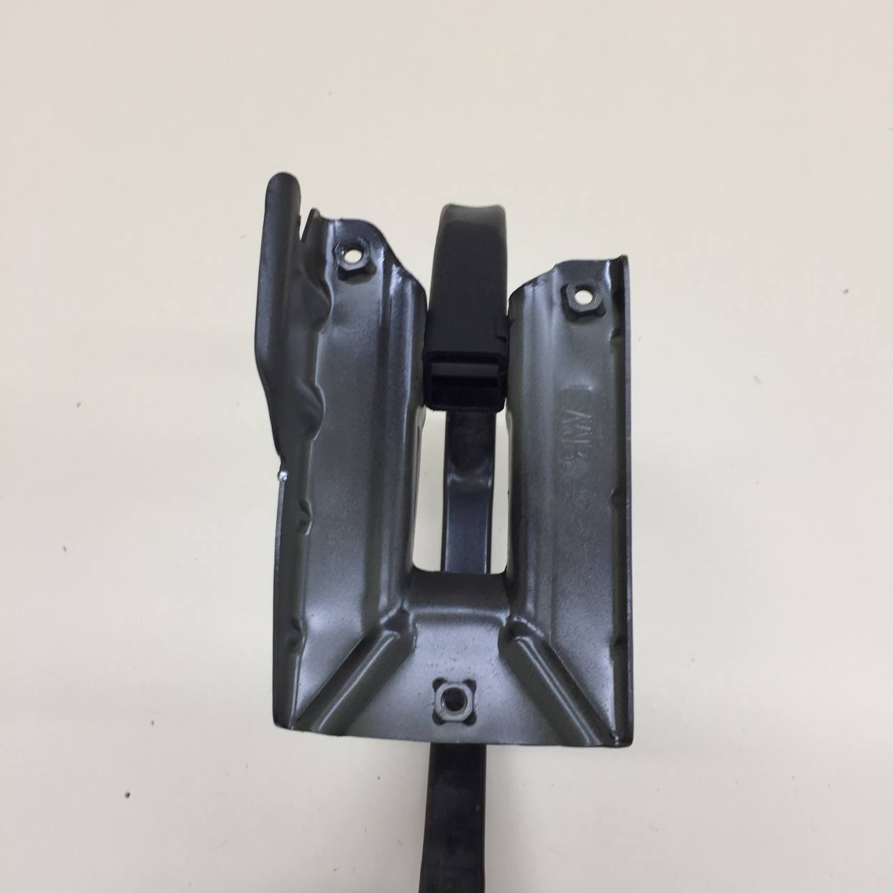 Петля крышки багажника Nissan Almera 3 (G11, G15) 2012>