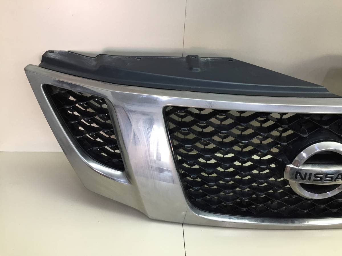 Решетка радиатора Nissan Patrol (Y62) 2010>