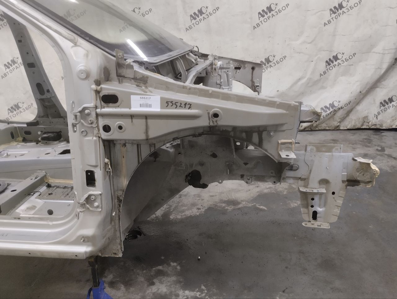 Четверть передняя правая Renault Sandero Stepway (5S) 2014-2022