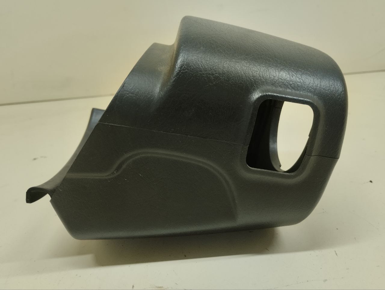 Кожух рулевой колонки Kia Spectra (SD) 2004-2011 Кожух рулевой колонки Kia Spectra (SD) 2004-2011