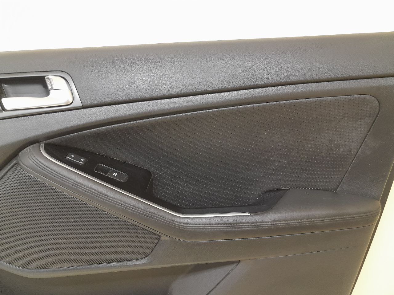 Обшивка двери передней правой Kia Optima 3 (TF) 2010-2015