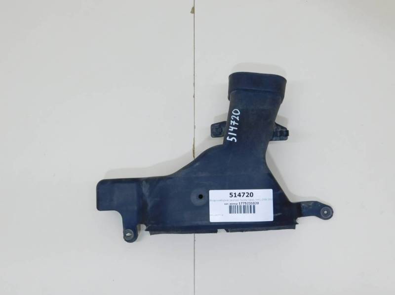 Воздухозаборник (внутри) Toyota Camry (XV40) 2006-2011