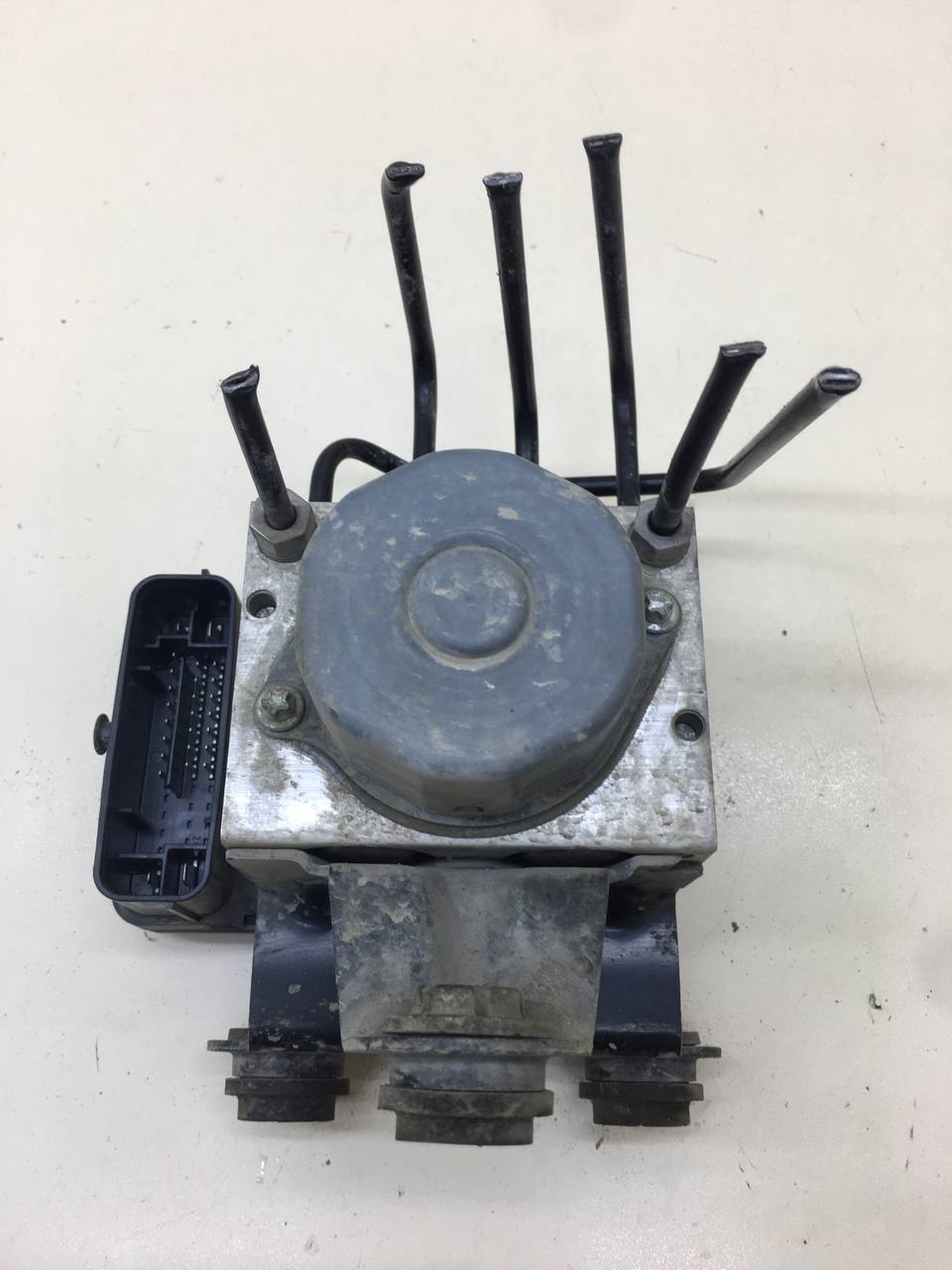 Блок ABS (насос) Volkswagen Polo (MK5) 2011-2020