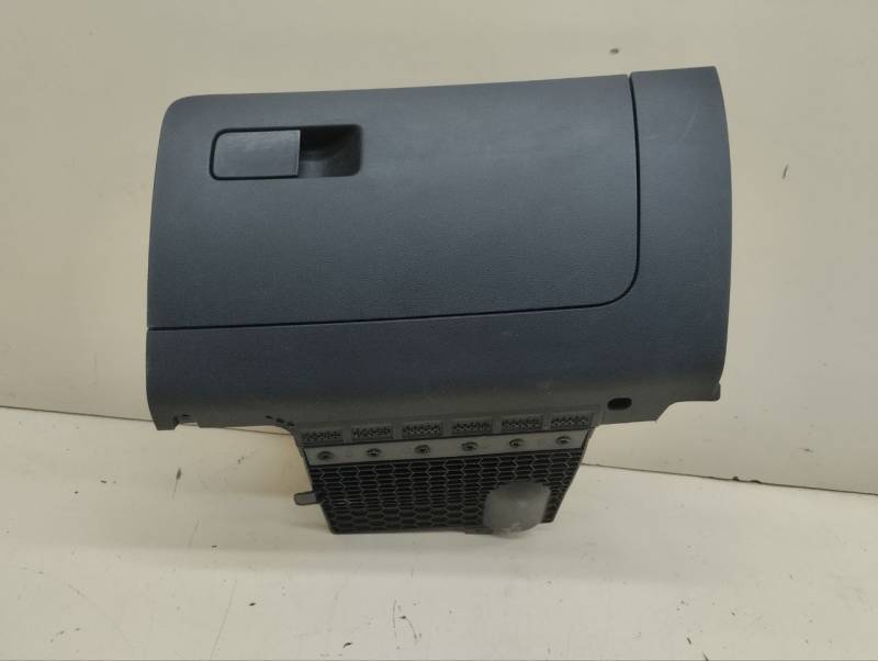 Бардачок Skoda Rapid 2012-2020