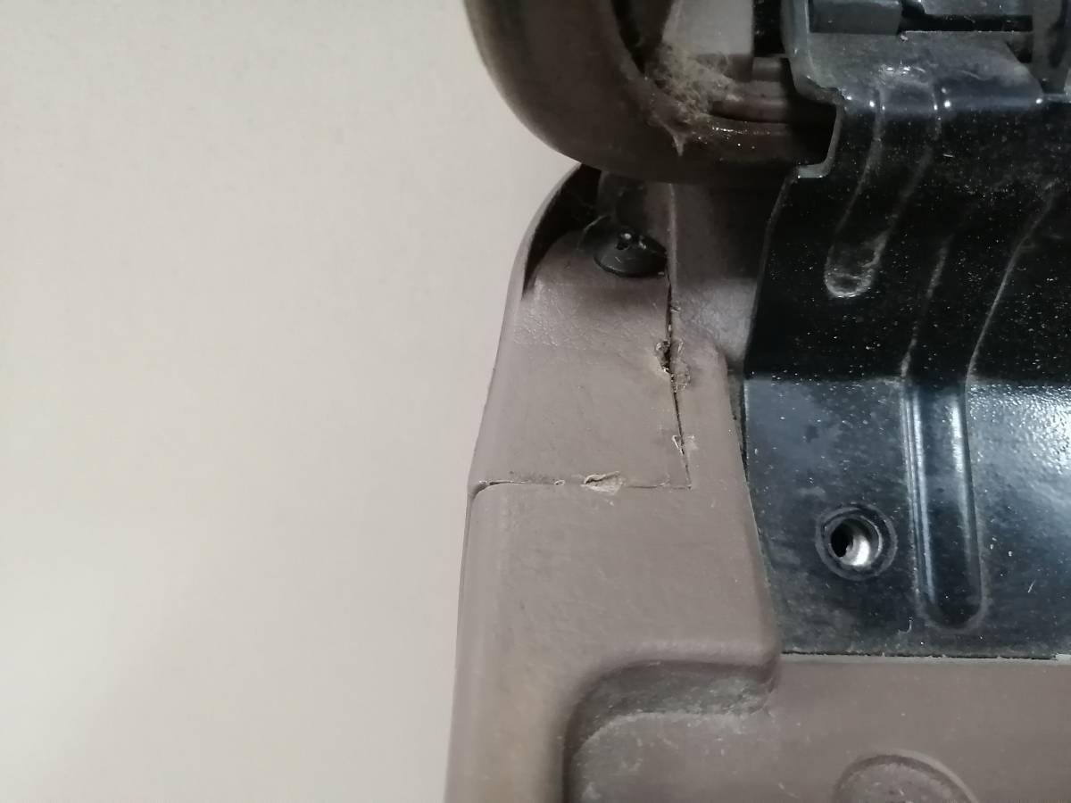 Подлокотник Great Wall H1 2005-2010