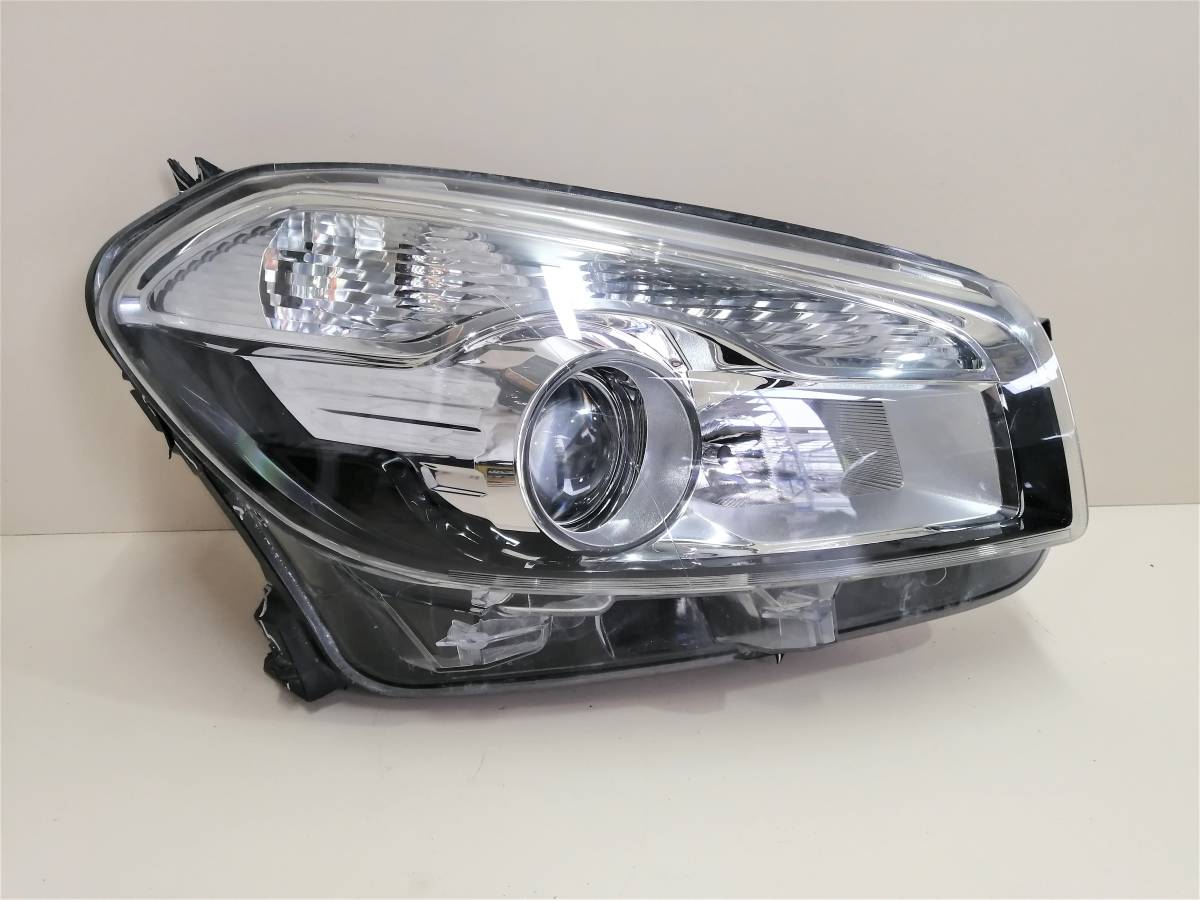 Фара правая Nissan Qashqai (J10) 2006-2013