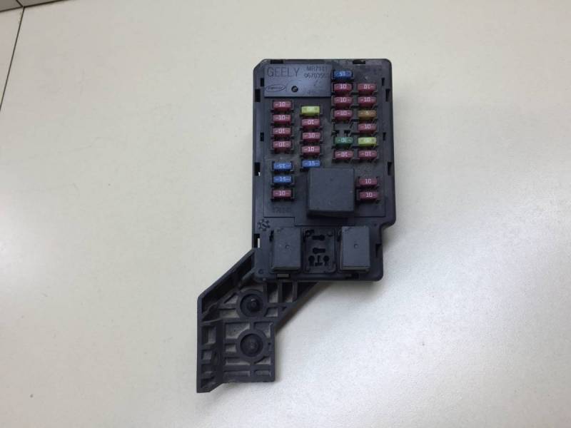 Блок предохранителей Geely Emgrand EC7 2008>