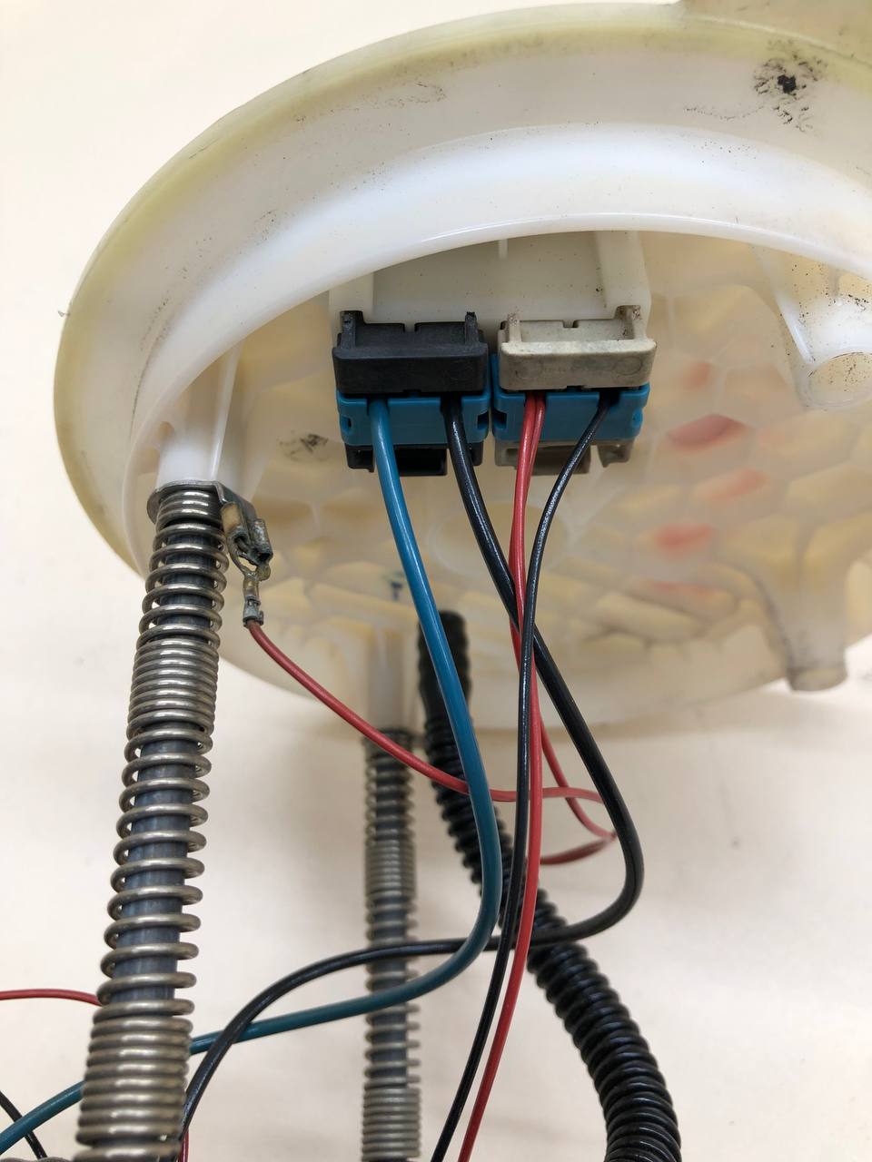 Насос топливный электрический Chevrolet Cruze (J300) 2009-2016