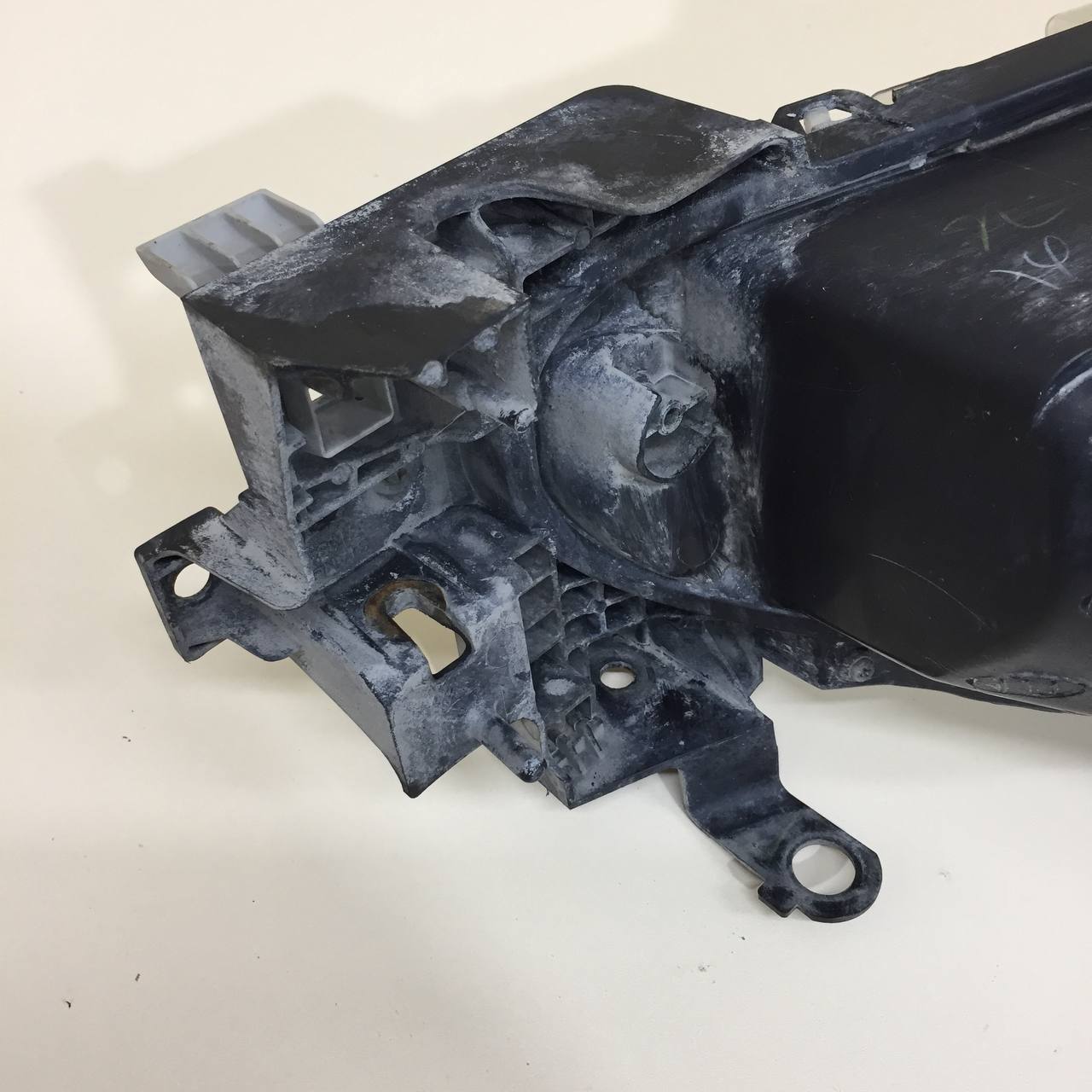 Фара левая Mazda Mazda 3 (BM) 2013-2016 Фара левая Mazda Mazda 3 (BM) 2013-2016
