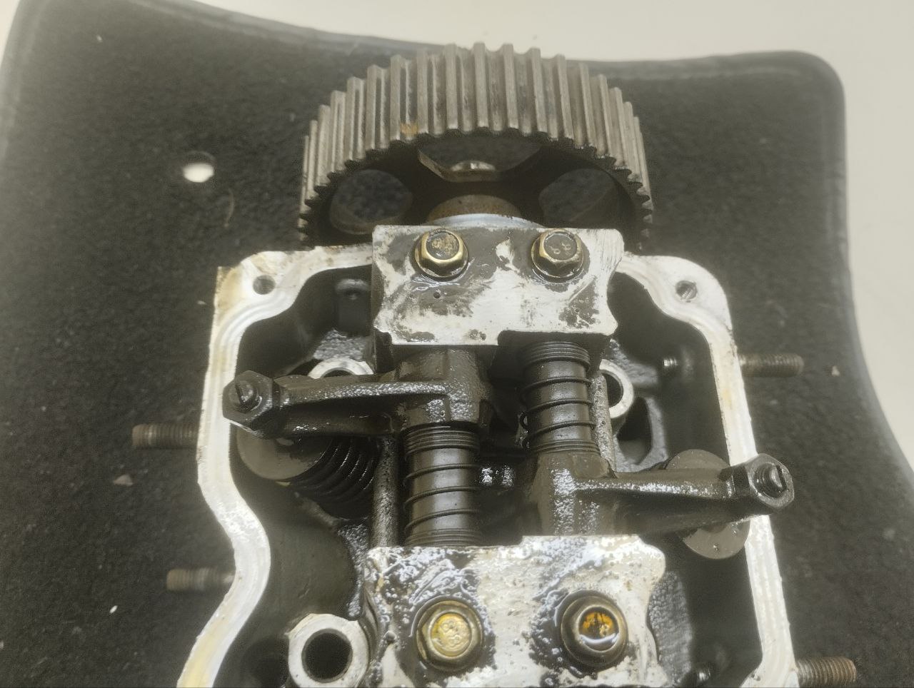 Головка блока цилиндров Chevrolet Aveo T250 2005-2011