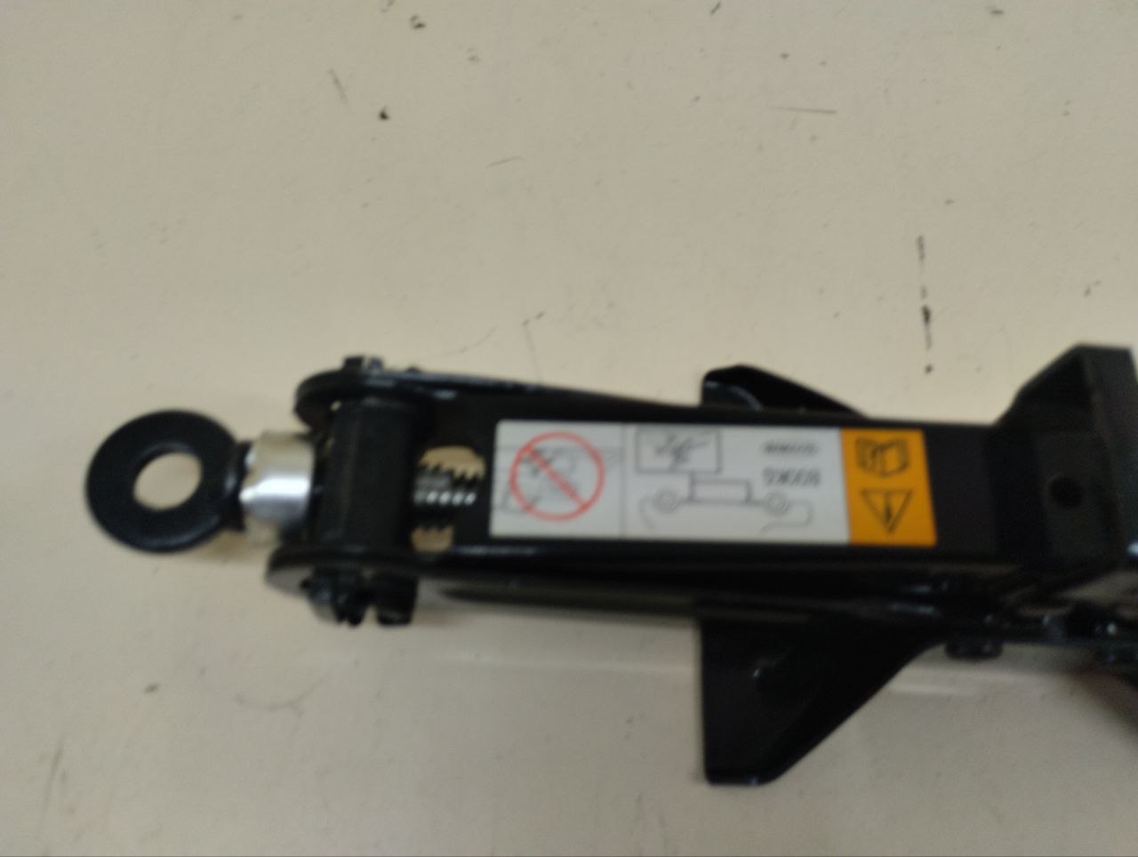 Домкрат Mazda Mazda 3 (BM) 2013-2016 Домкрат Mazda Mazda 3 (BM) 2013-2016