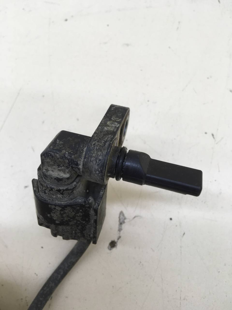Датчик ABS передний правый Toyota Land Cruiser Prado (J150) 2009-2022