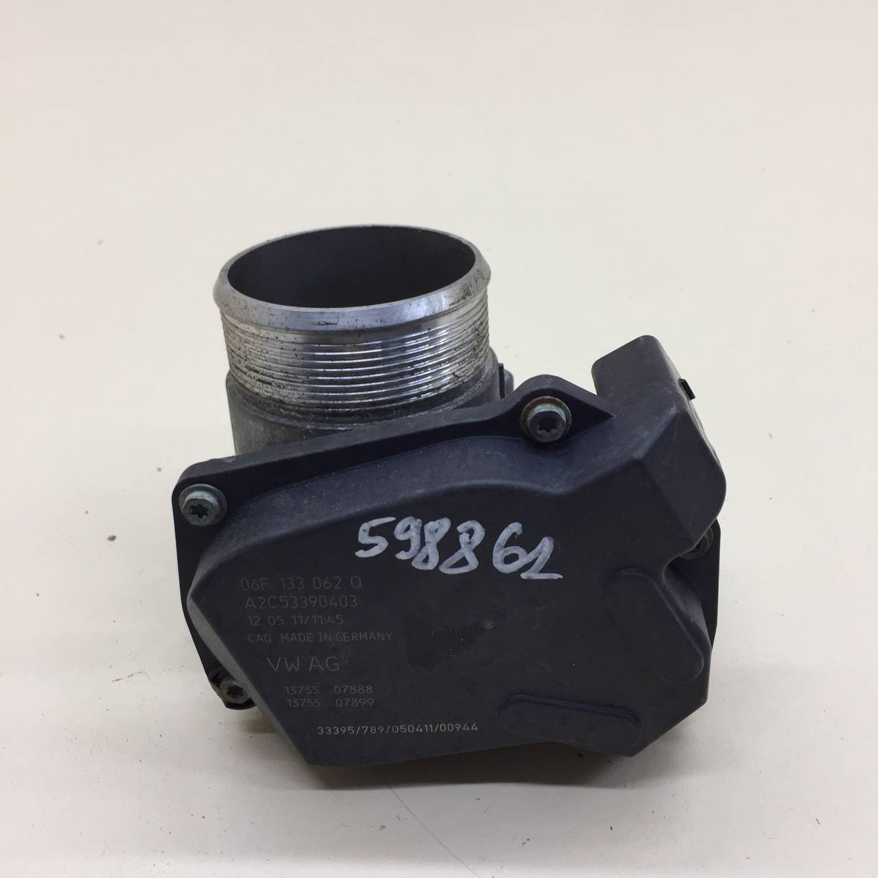 Заслонка дроссельная электрическая Volkswagen Passat B7 2011-2015