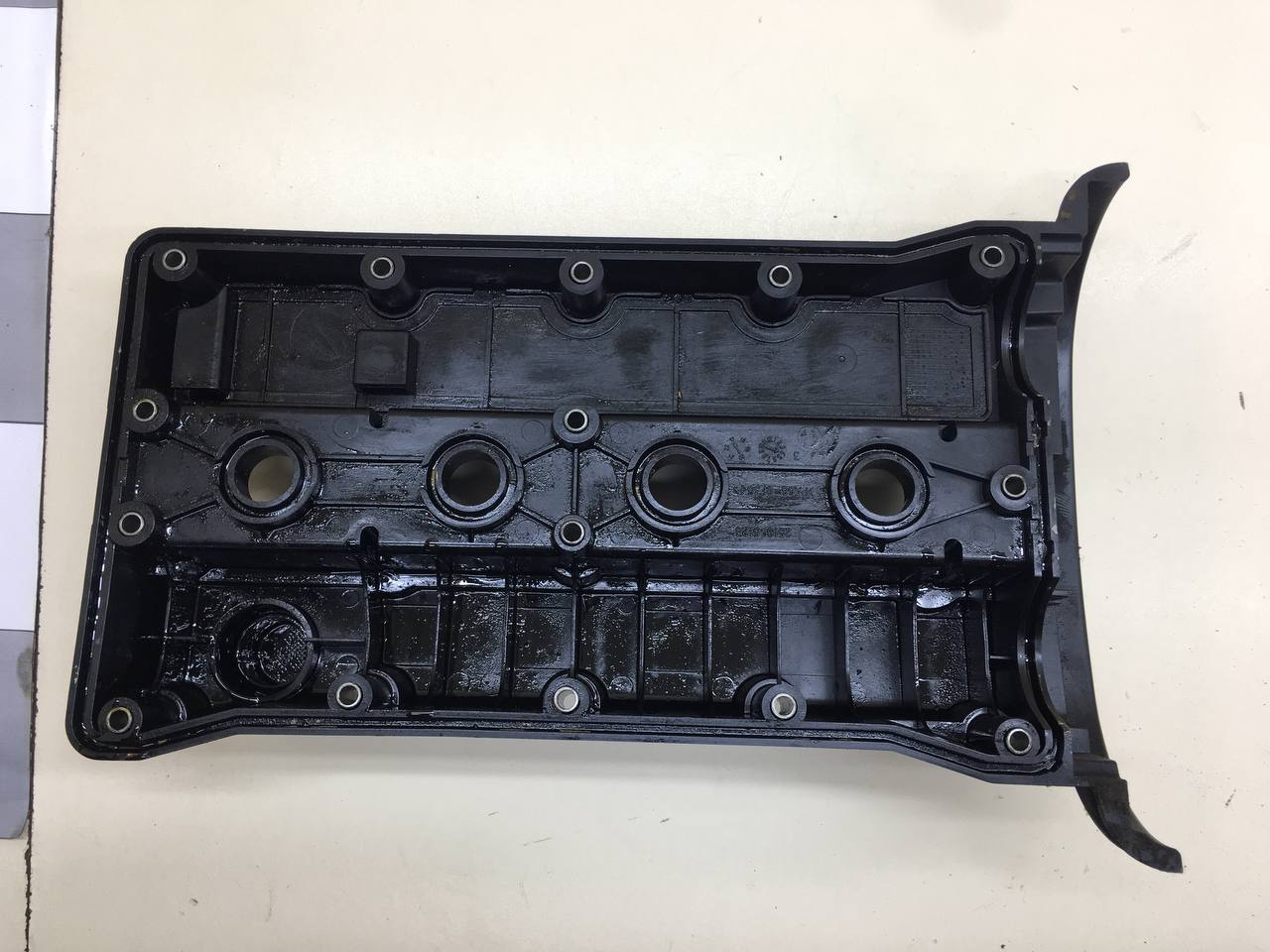 Крышка головки блока (клапанная) Chevrolet Lacetti (J200) 2003-2013 Крышка головки блока (клапанная) Chevrolet Lacetti (J200) 2003-2013