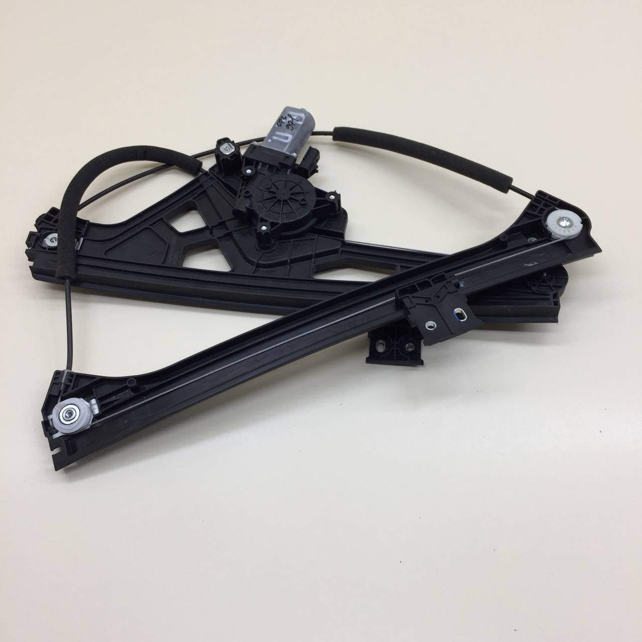 Стеклоподъемник электр. передний правый Changan UNI-K 2020>