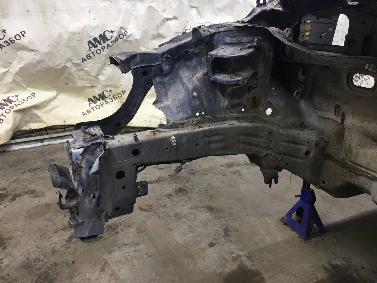 Четверть передняя правая Honda Civic 4D 2006-2012