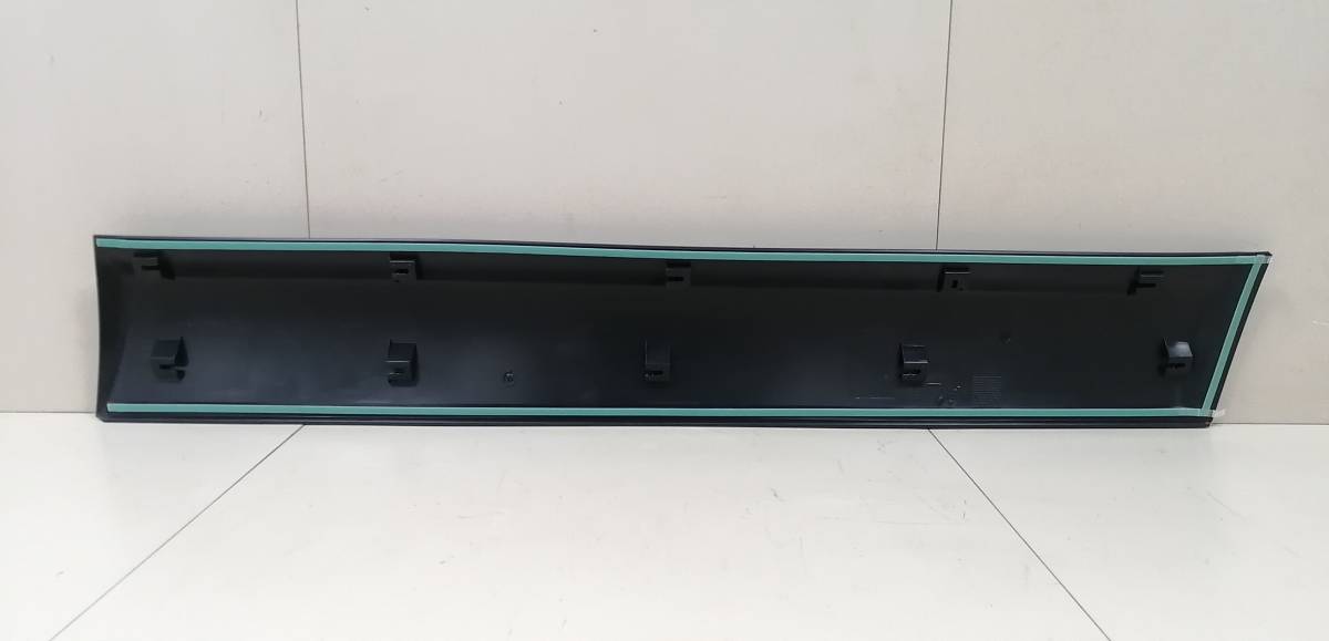 Накладка двери передней левой Nissan Qashqai (J10) 2006-2013