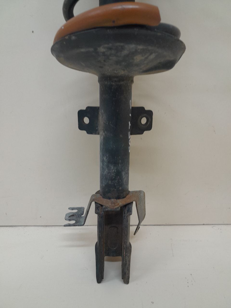 Амортизатор передний Renault Duster (HSA, HSM) 2012>