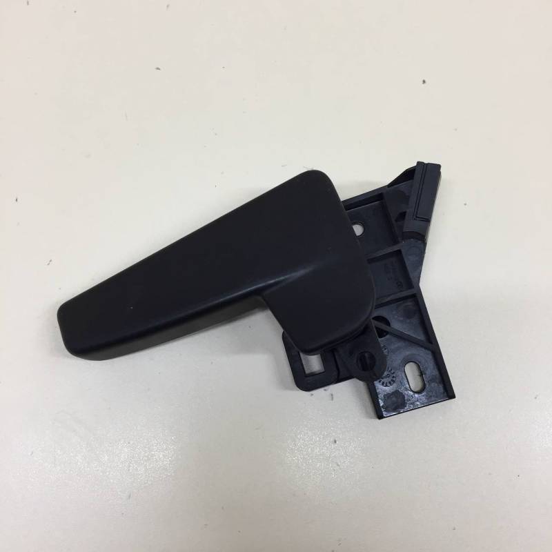 Ручка открывания капота Volkswagen Polo (MK5) 2011-2020 Ручка открывания капота Volkswagen Polo (MK5) 2011-2020