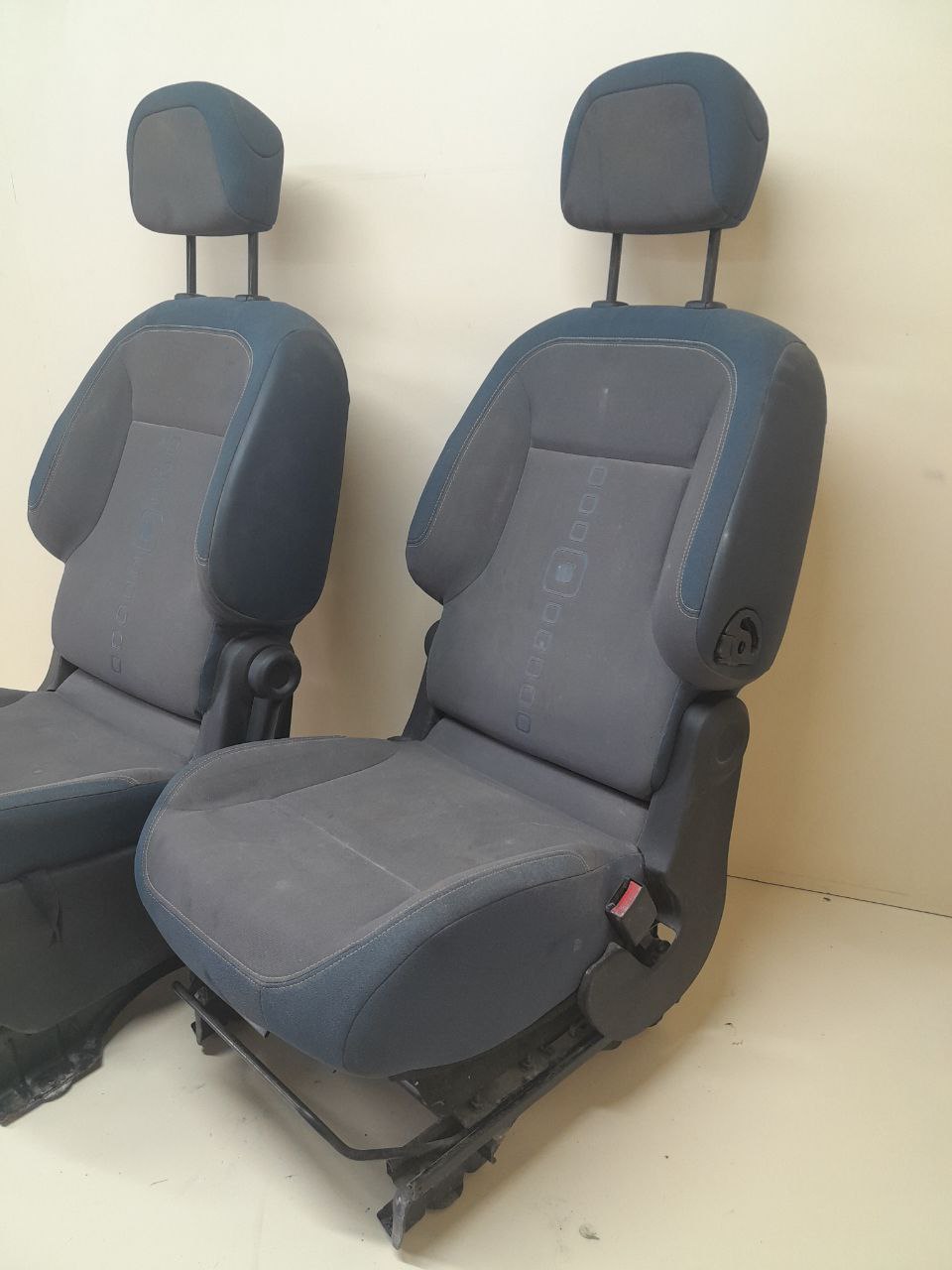 Сиденье (комплект) Citroen Berlingo (NEW) (B9) 2008> Сиденье (комплект) Citroen Berlingo (NEW) (B9) 2008>