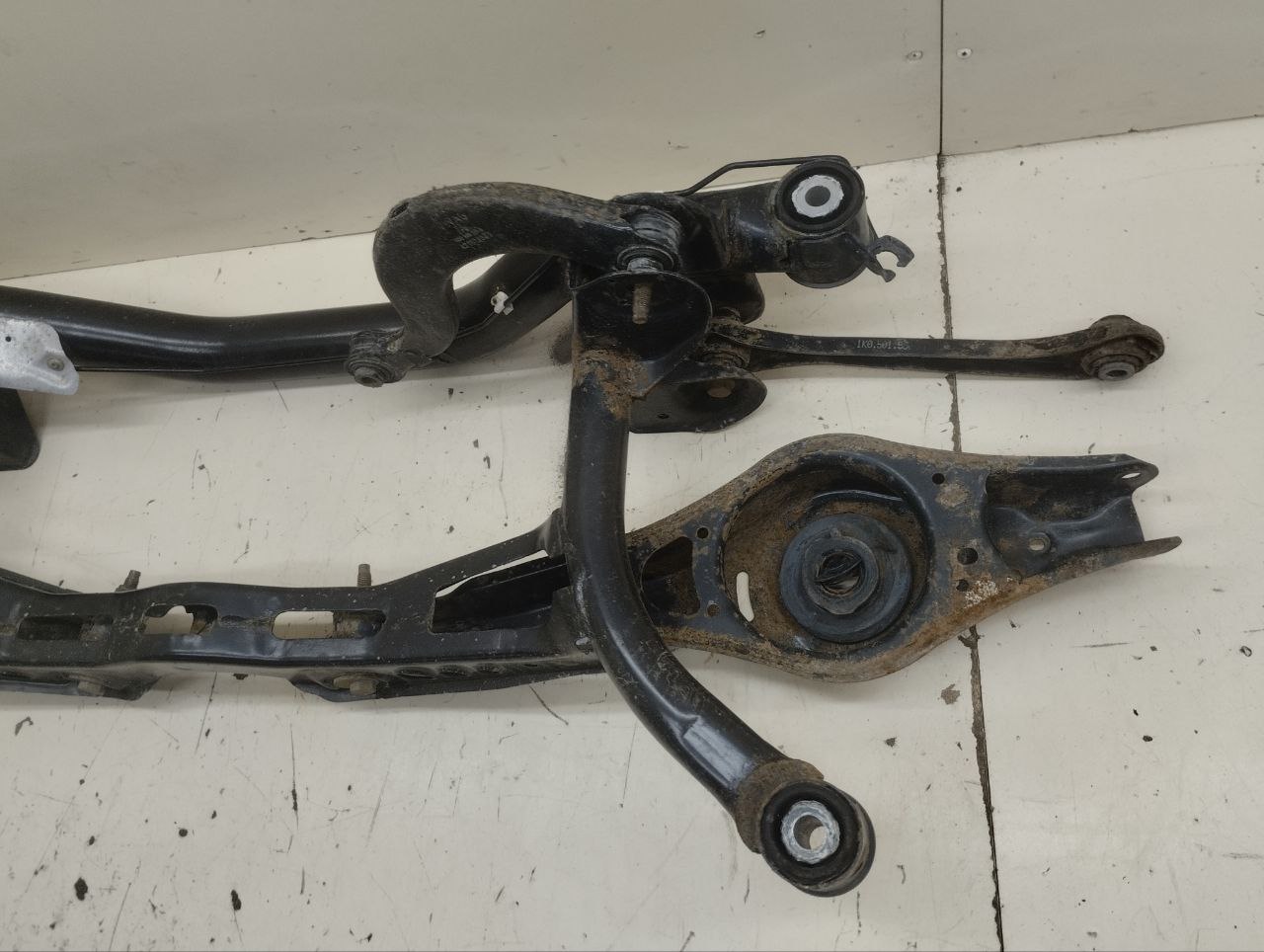 Балка задняя Volkswagen Passat B7 2011-2015 Балка задняя Volkswagen Passat B7 2011-2015