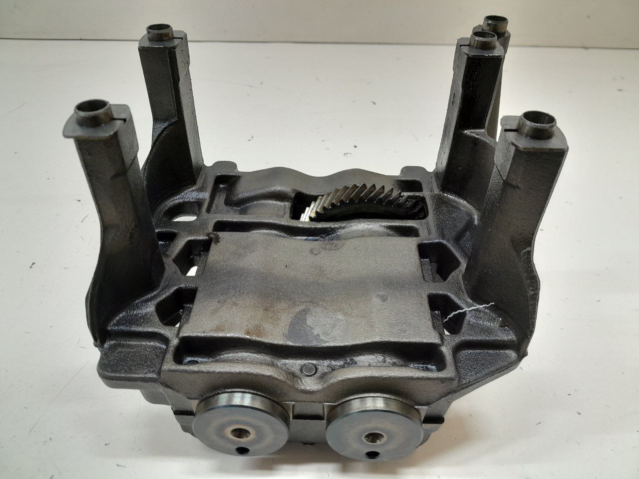 Вал балансирный Mazda Mazda 3 (BK) 2002-2009 Вал балансирный Mazda Mazda 3 (BK) 2002-2009