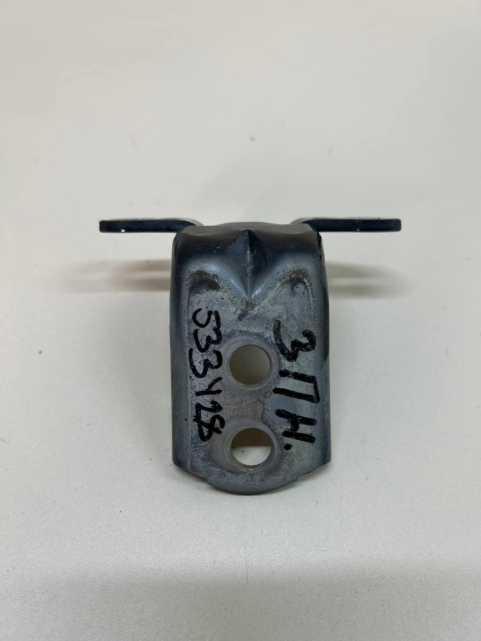Петля двери задней правой нижняя Nissan Almera 3 (G11, G15) 2012>