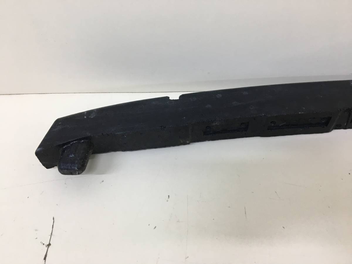 Наполнитель переднего бампера Subaru Tribeca (B9) 2004-2008