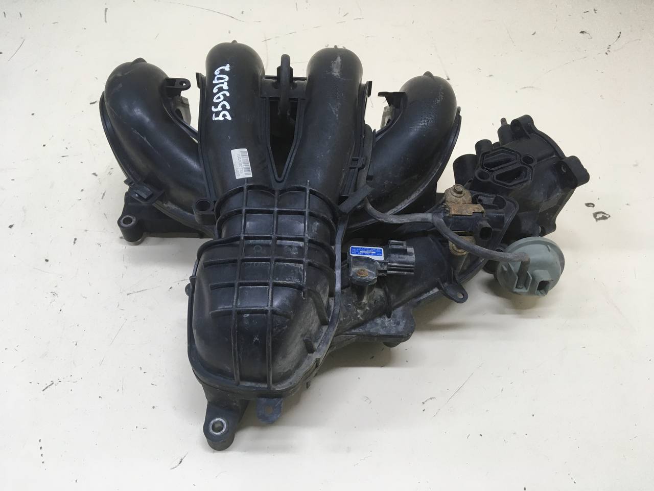 Коллектор впускной Mazda Mazda 6 (GG) 2002-2007 Коллектор впускной Mazda Mazda 6 (GG) 2002-2007