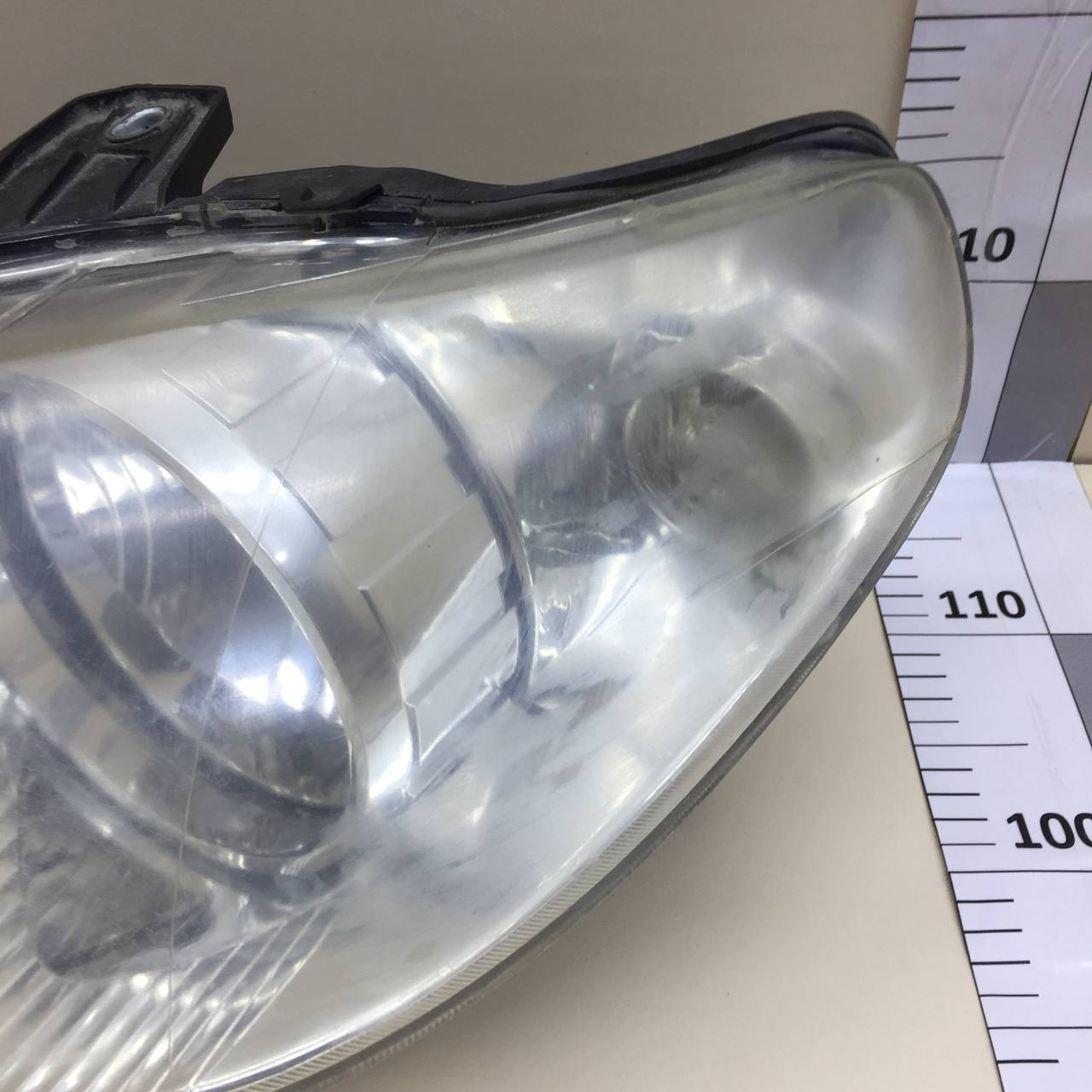 Фара левая Fiat Albea 2002-2012