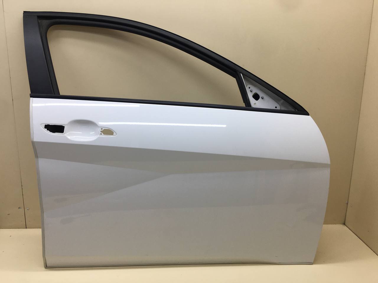Дверь передняя правая Hyundai Elantra (CN7) 2020> Дверь передняя правая Hyundai Elantra (CN7) 2020>