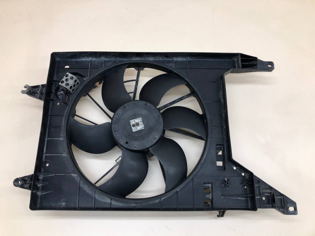 Диффузор вентилятора Nissan Almera 3 (G11, G15) 2012>