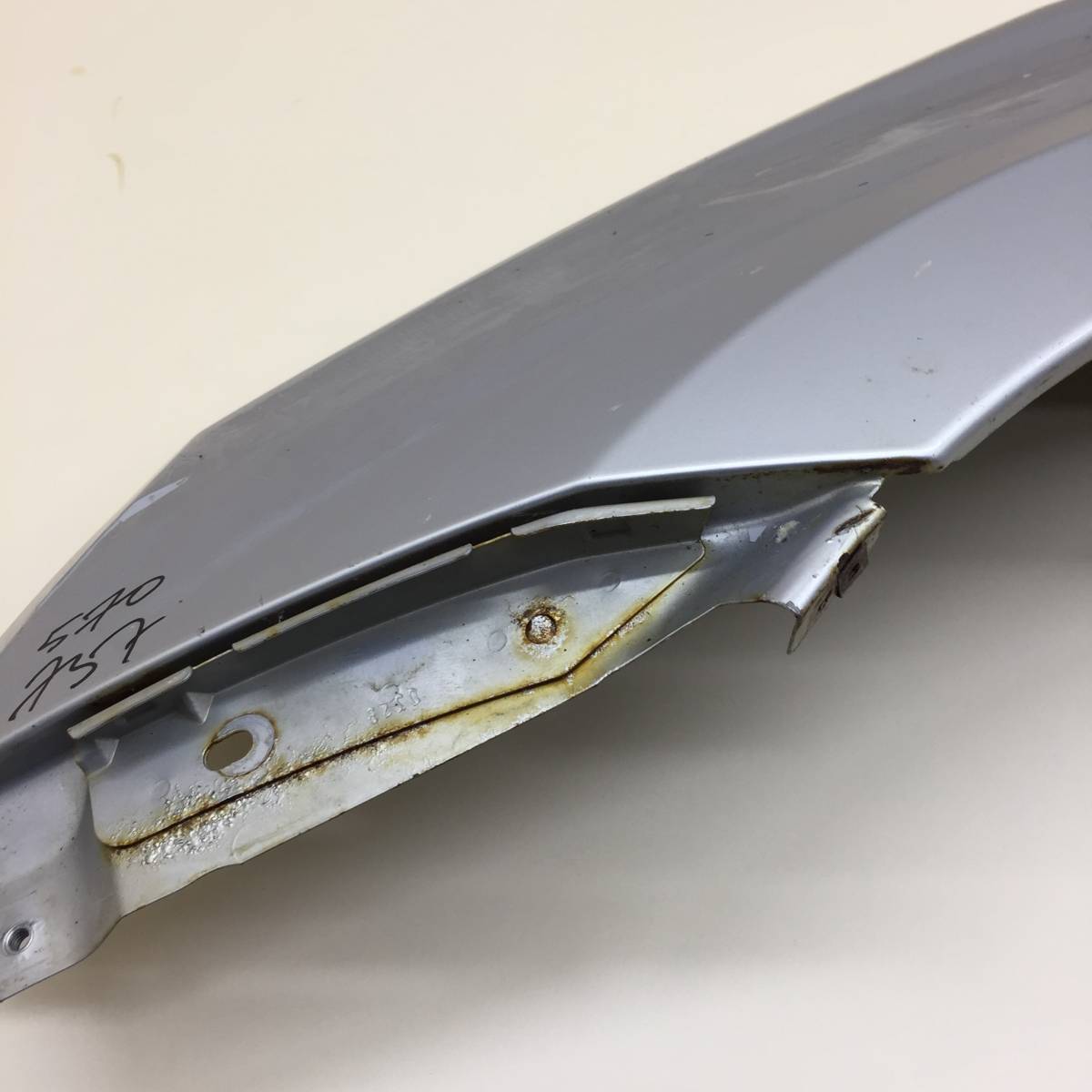 Крыло переднее левое Lada Granta 2011>