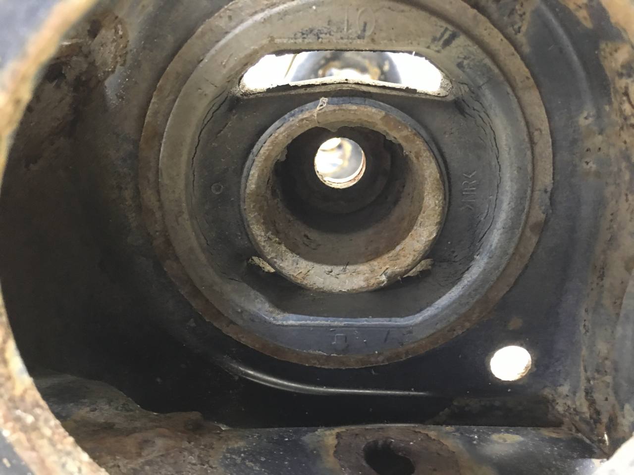 Балка задняя Suzuki Grand Vitara 2005-2015