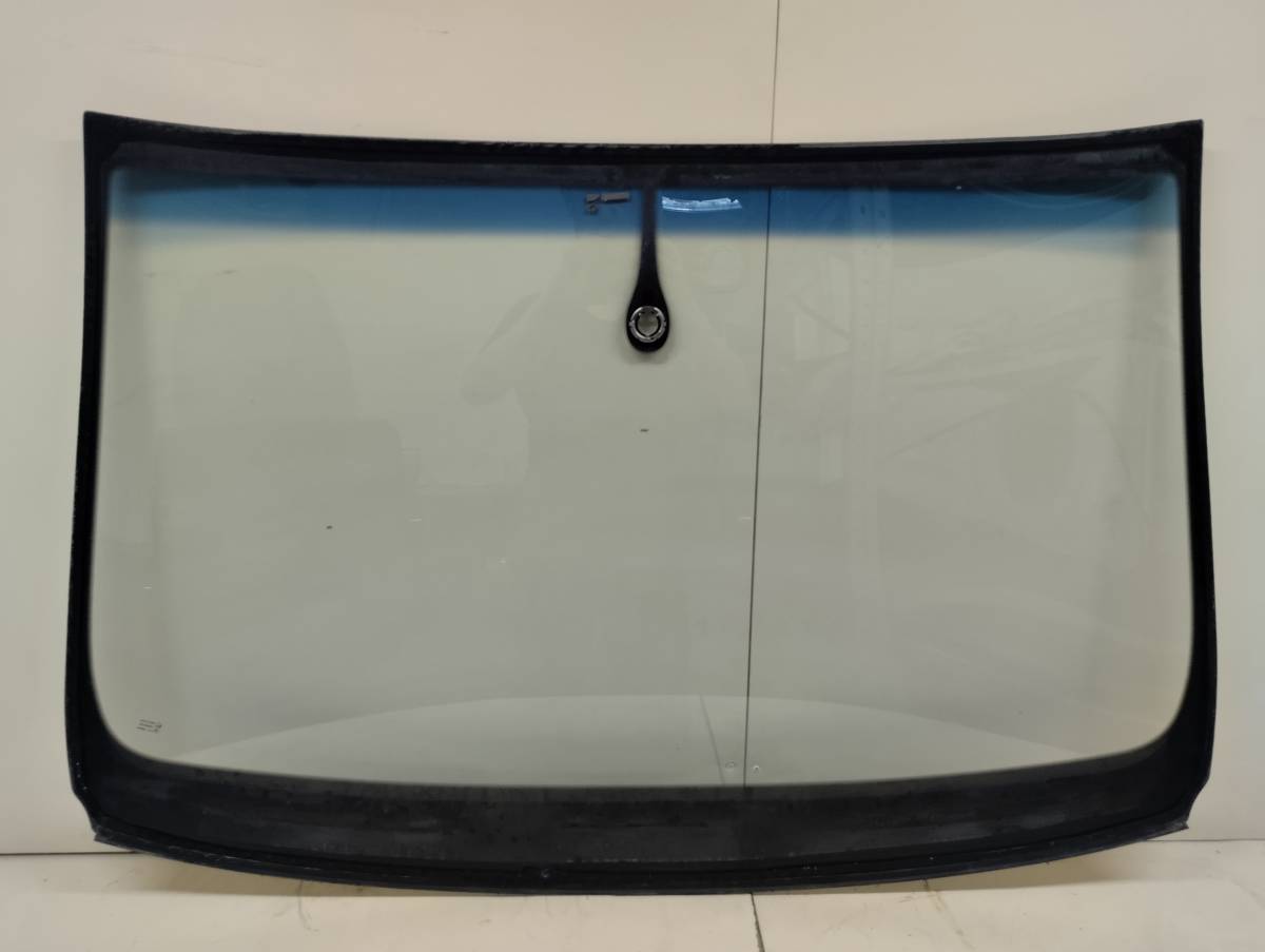 Стекло лобовое (ветровое) Audi Q7 (4L) 2005-2015