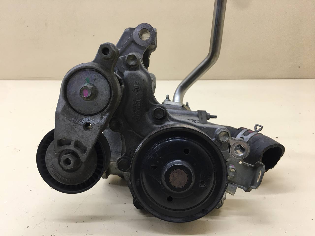 Корпус насоса водяного (помпы) Toyota Camry (V50) 2011-2017 Корпус насоса водяного (помпы) Toyota Camry (V50) 2011-2017