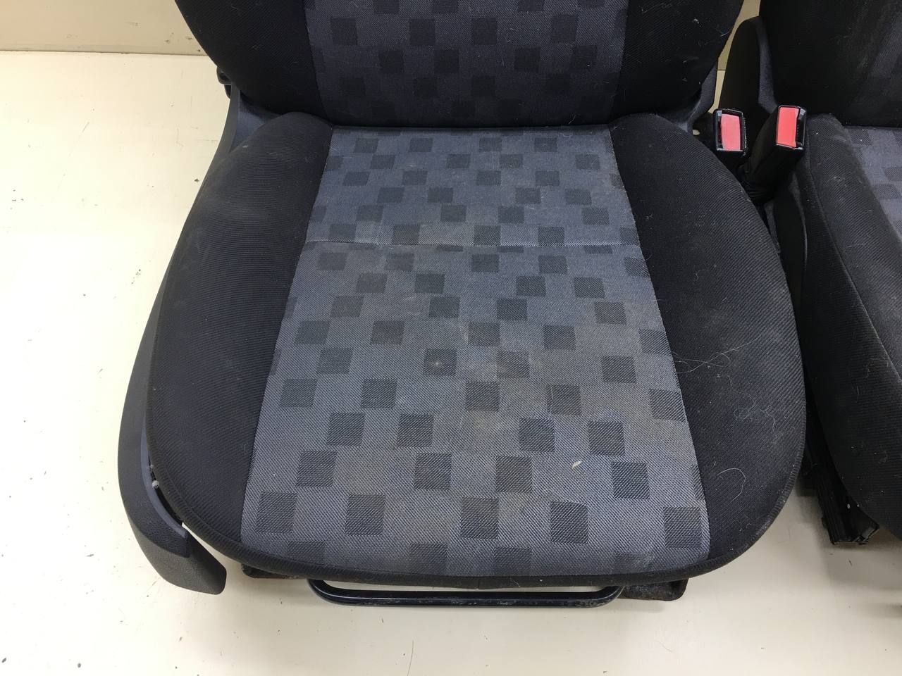 Сиденье (комплект) Ford Focus 2 (DB) 2008-2011 Сиденье (комплект) Ford Focus 2 (DB) 2008-2011