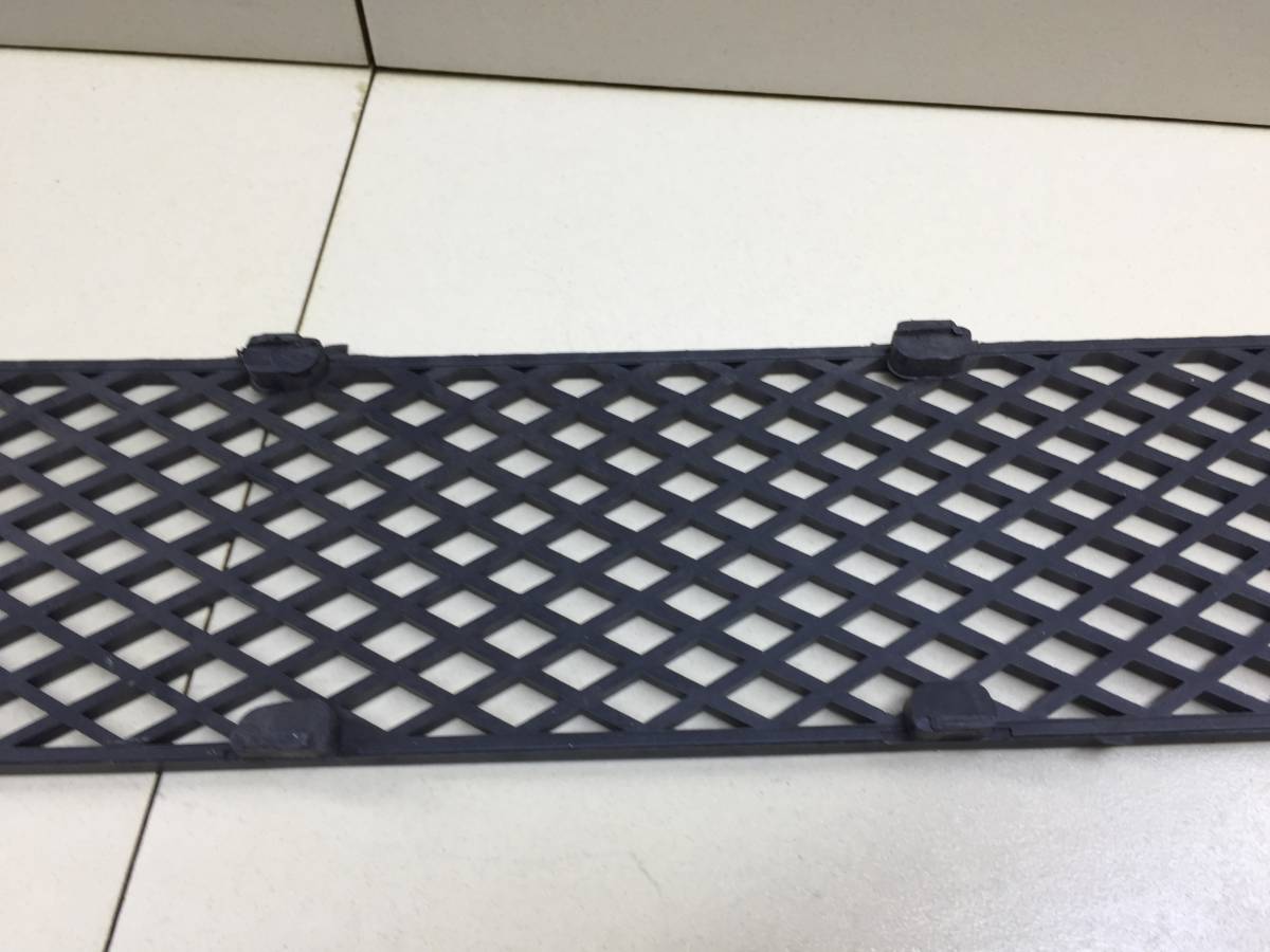 Решетка в бампер центральная Chery Amulet A15 2002-2010