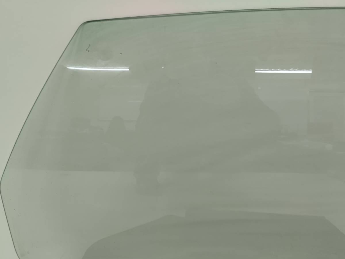 Стекло двери задней правой Datsun on-DO 2014> Стекло двери задней правой Datsun on-DO 2014>