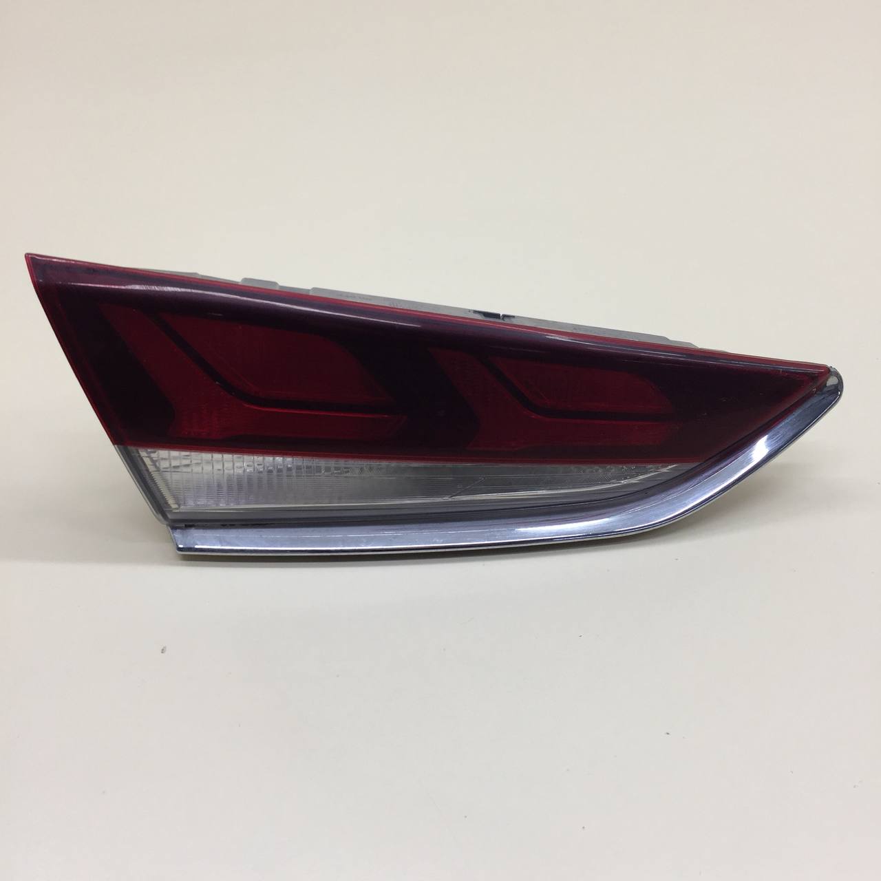 Фонарь задний внутренний левый Hyundai Sonata 7 (LF) 2017-2019