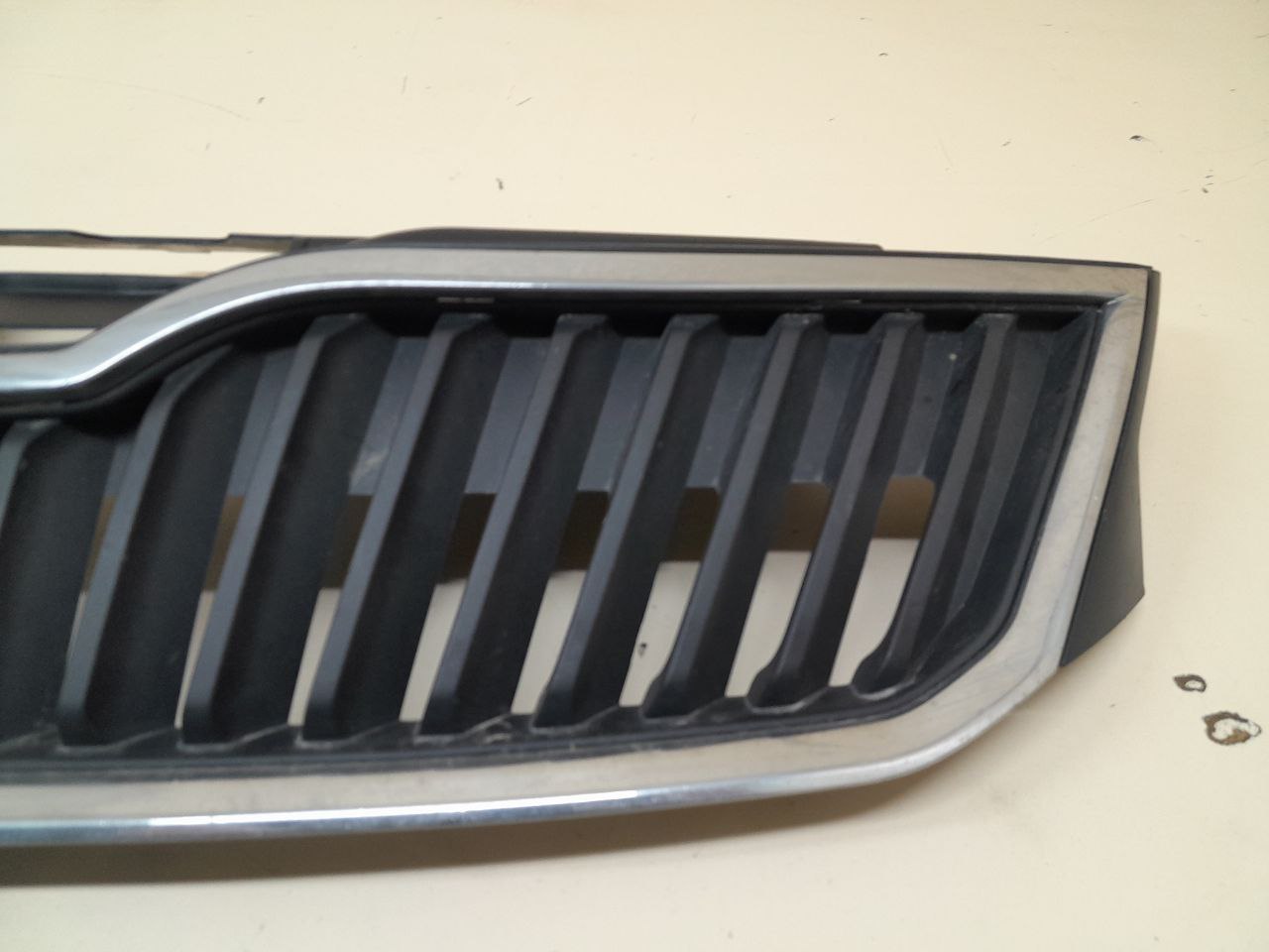 Решетка радиатора Skoda Rapid 2012-2020