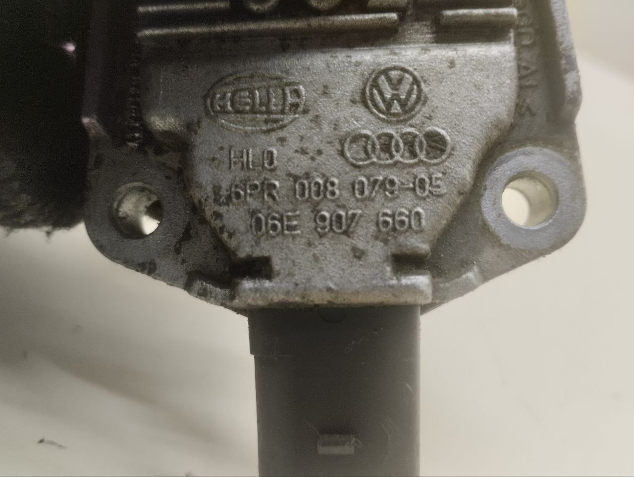 Датчик уровня масла Volkswagen Tiguan (5N2) 2011-2016