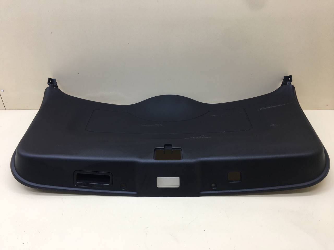 Обшивка двери багажника Changan UNI-K 2020>