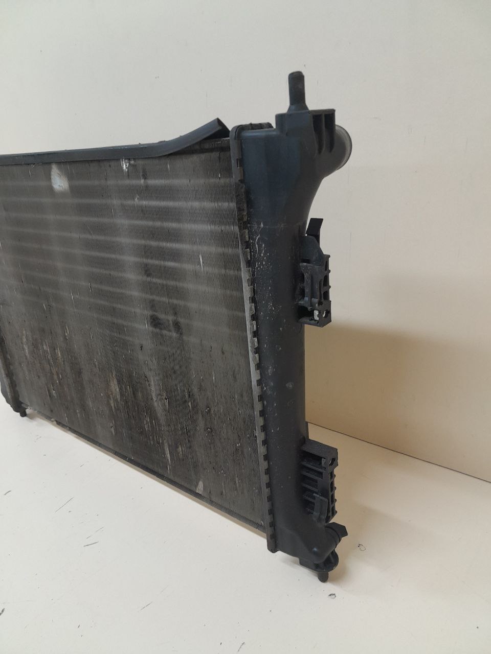 Радиатор охлаждения двигателя Hyundai Solaris (RB) 2010-2017