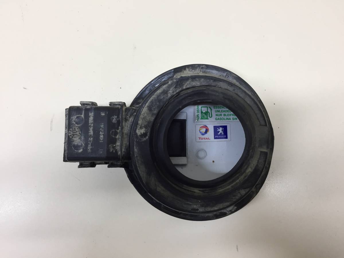 Лючок бензобака Peugeot 308 2007>