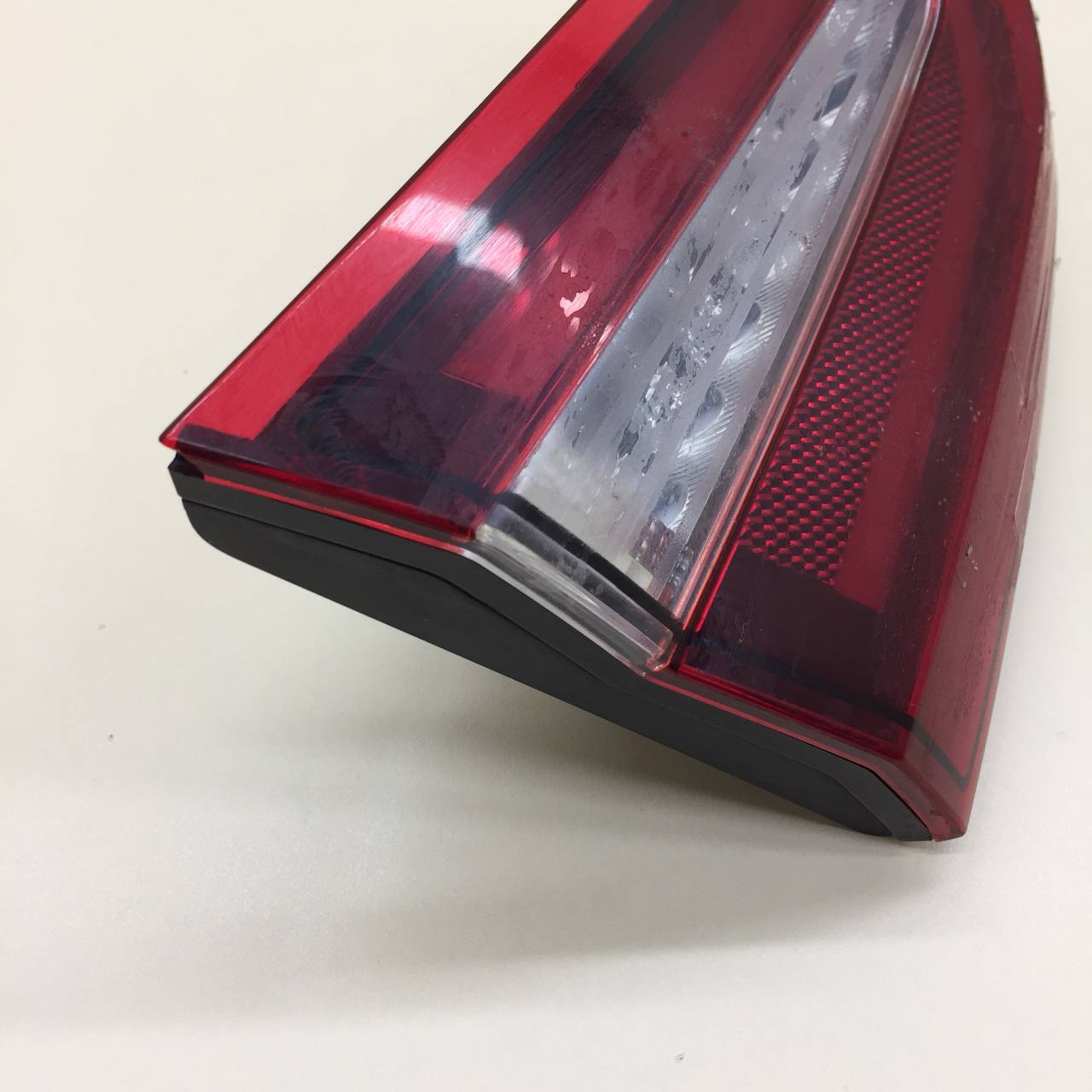 Фонарь задний внутренний левый Lada Vesta 2015>