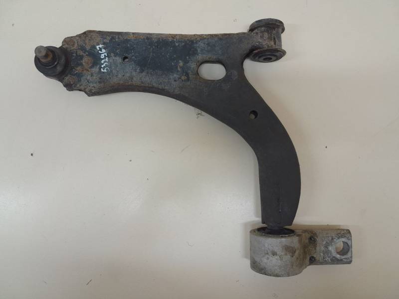 Рычаг передний левый Ford Fiesta (MK5) 2002-2008