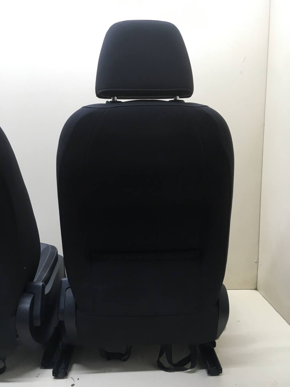 Сиденье (комплект) Volkswagen Polo (MK5) 2011-2020 Сиденье (комплект) Volkswagen Polo (MK5) 2011-2020