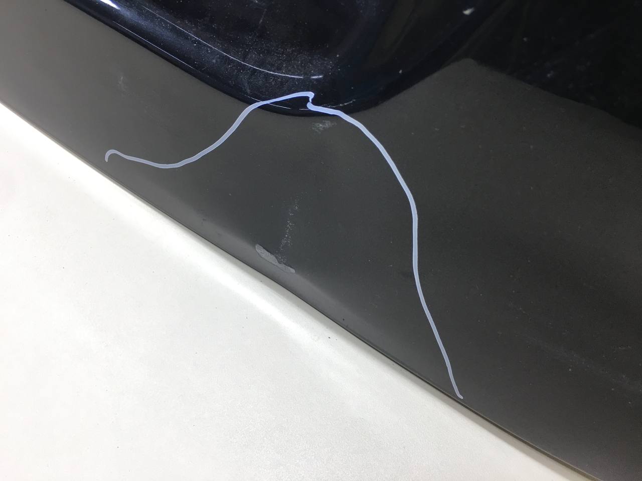 Крышка багажника Nissan Almera 3 (G11, G15) 2012> Крышка багажника Nissan Almera 3 (G11, G15) 2012>